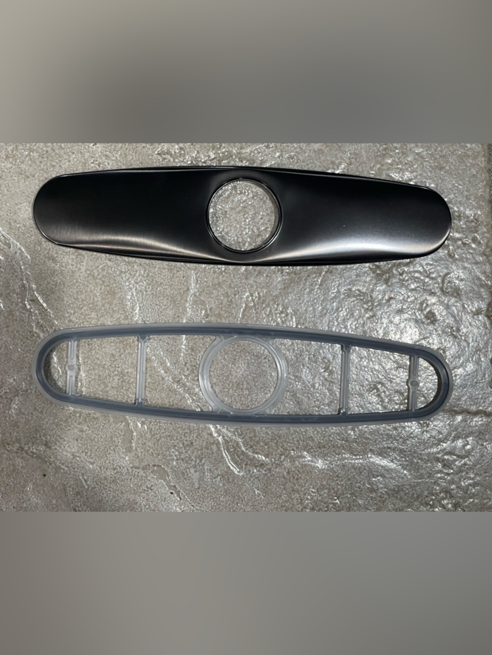 Moen 3 Hole Deck & Plate w/Gasket #141002CSL 10”